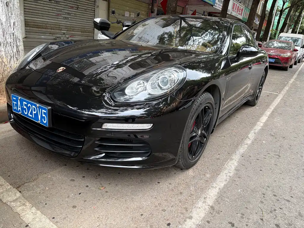 Porsche Panamera