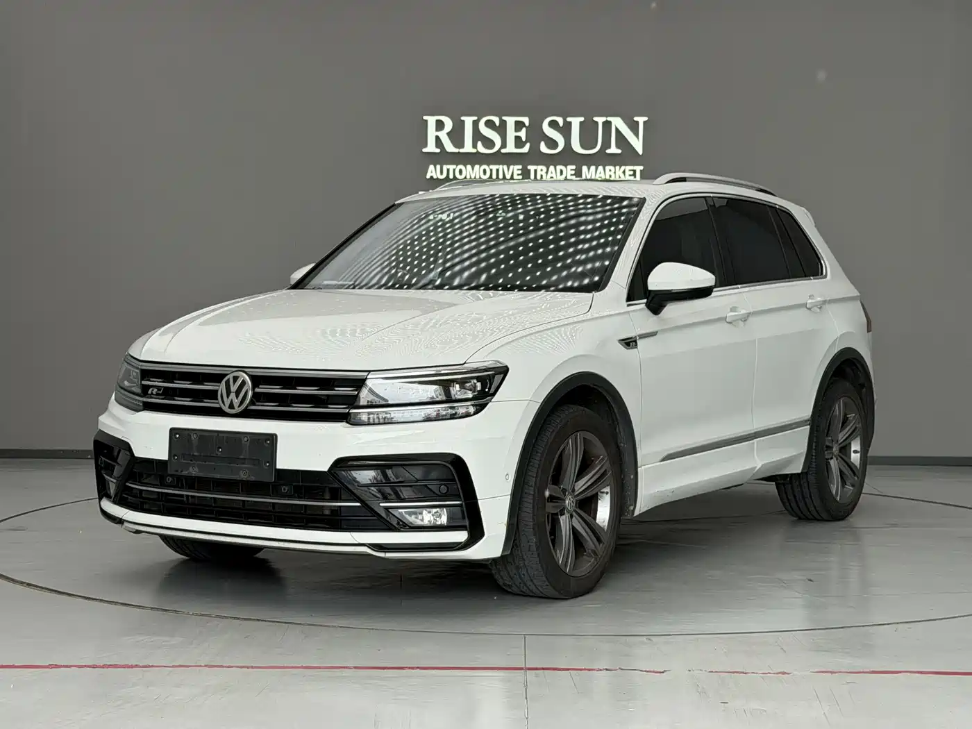 Volkswagen Tiguan 2018 Белый из Китая, фото 5