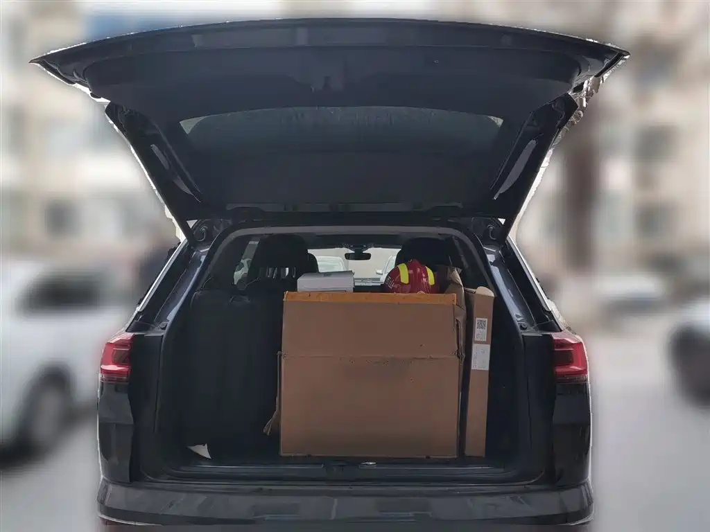 Volkswagen Viloran 2022 380TSI Luxury Pro 6 мест