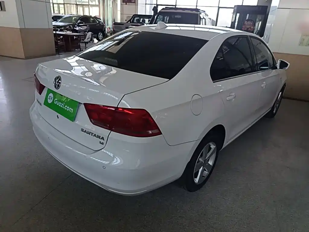 Volkswagen Santana — миниатюра 7