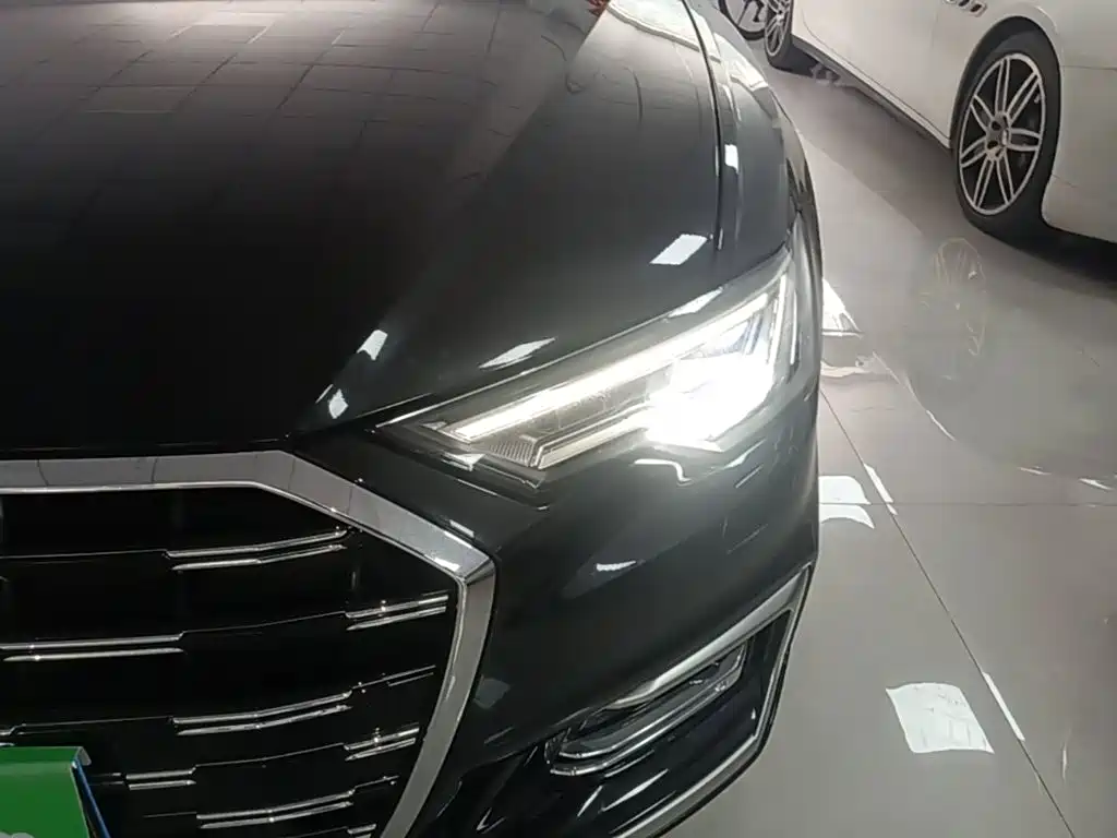 Audi A6L 2024 — фото 23
