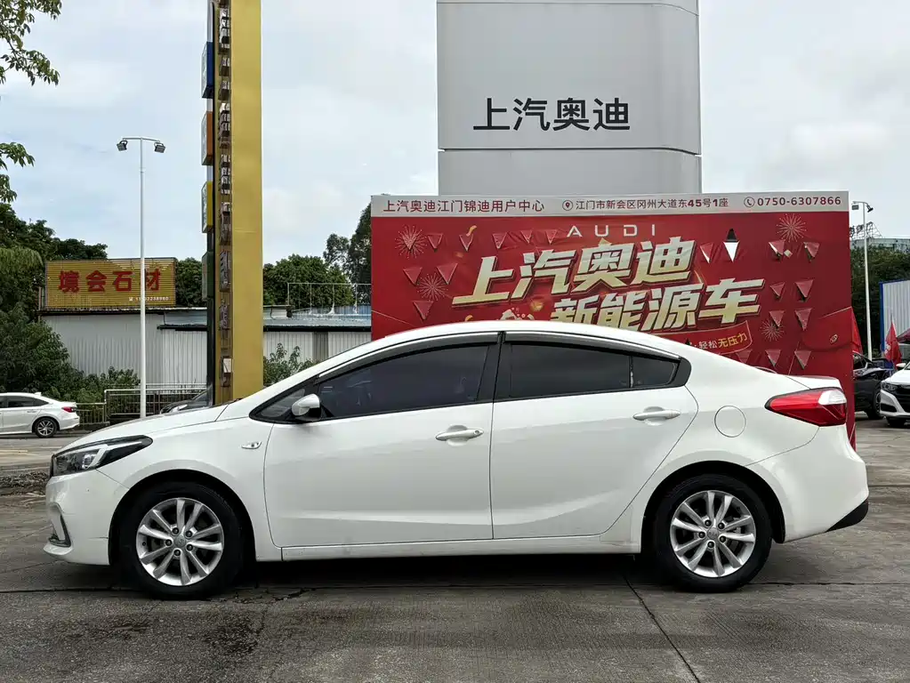 Kia K3 — миниатюра 8