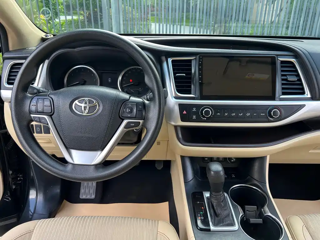 Toyota Highlander — миниатюра 13