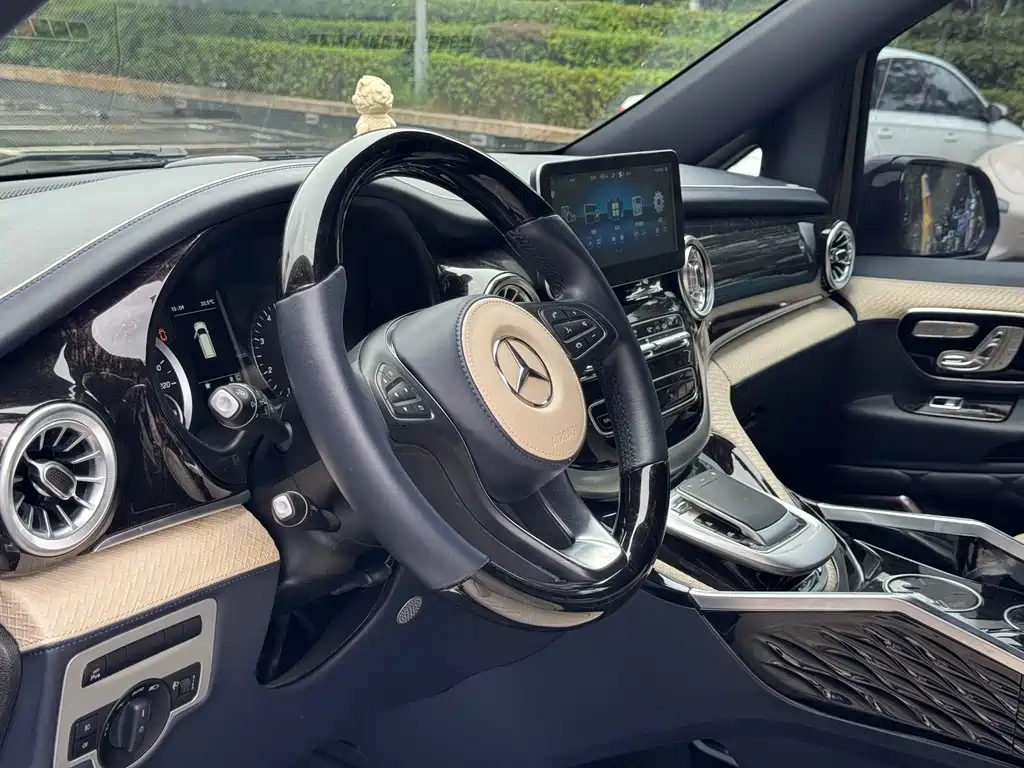 Mercedes-Benz Vito — миниатюра 7