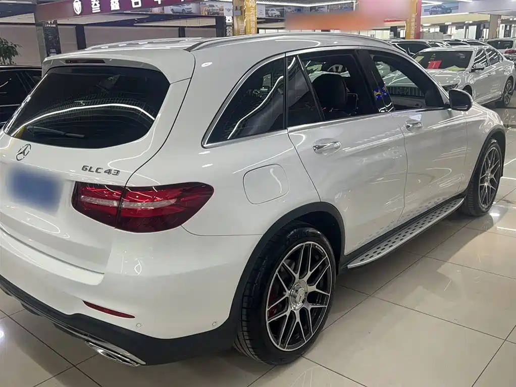 Mercedes-Benz GLC 2018 GLC 300 4MATIC
