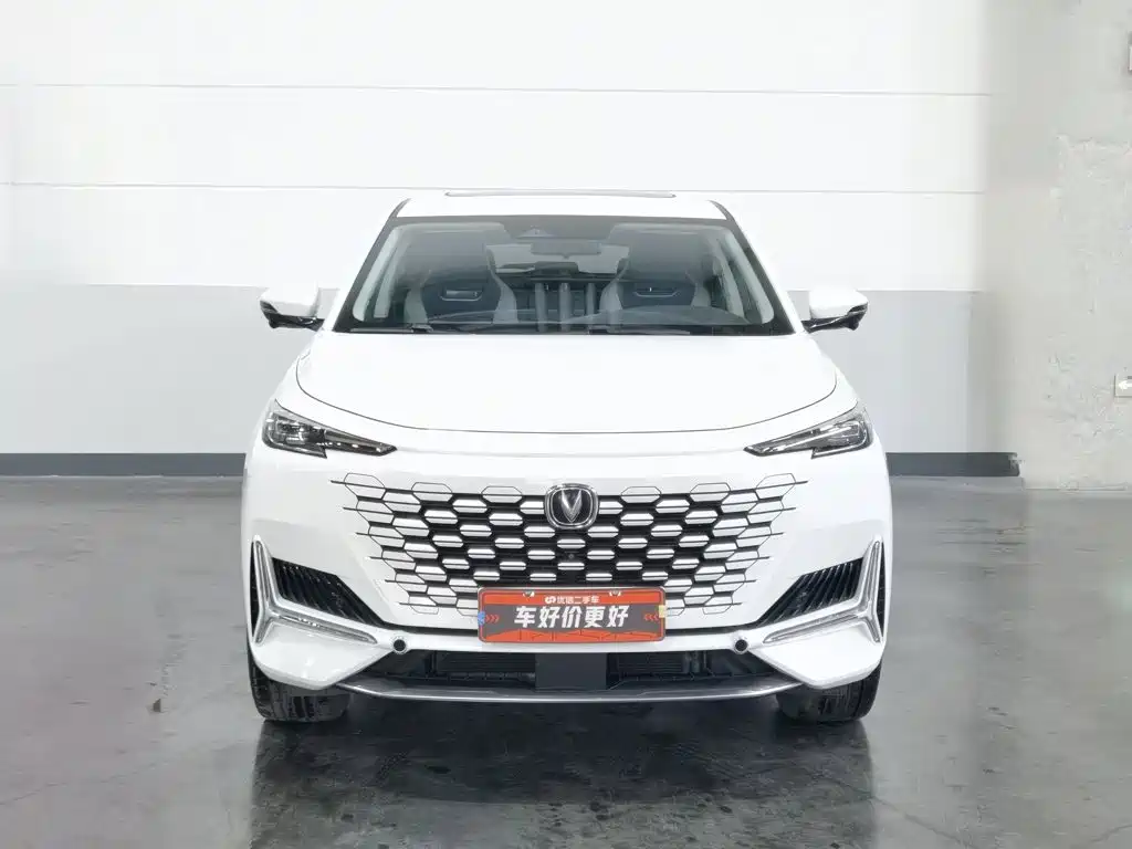 Changan UNI-K iDD — миниатюра 3
