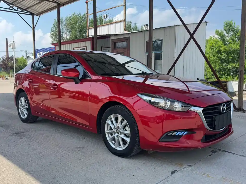 Mazda 3 Axela - фото 3