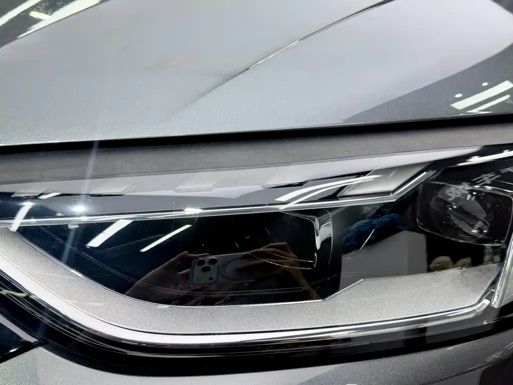 Audi A4L — миниатюра 4