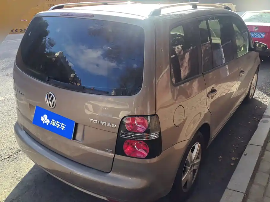 Volkswagen Touran — миниатюра 3