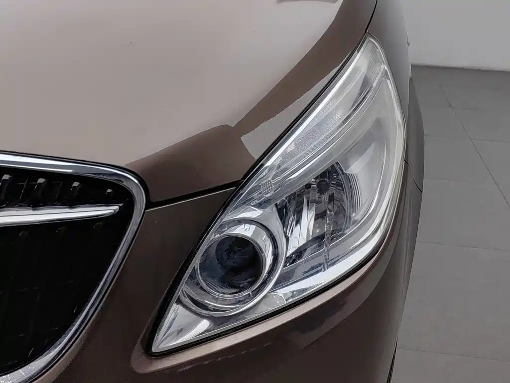 Buick GL8 — миниатюра 7