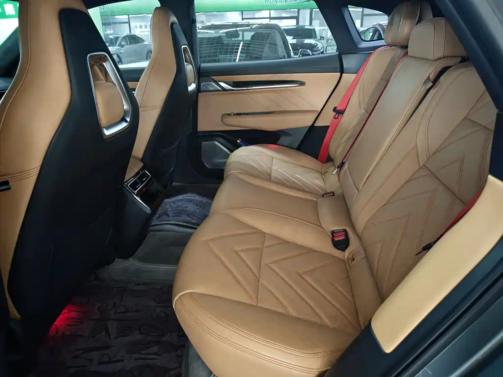 ZEEKR EXTREME KRYPTON 001