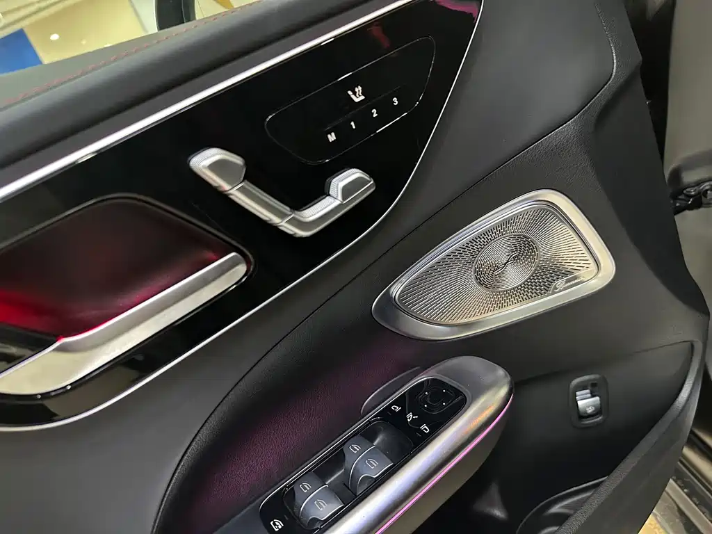 Mercedes-Benz C-Class AMG — миниатюра 12