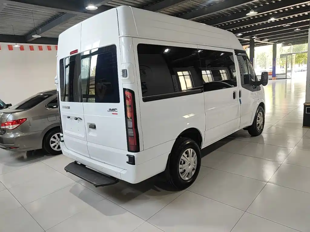JMC JMC Fushun — миниатюра 7