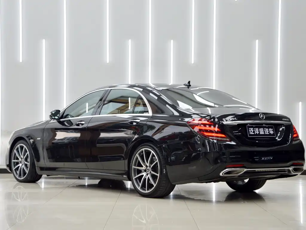 Mercedes-Benz S-Class — миниатюра 12