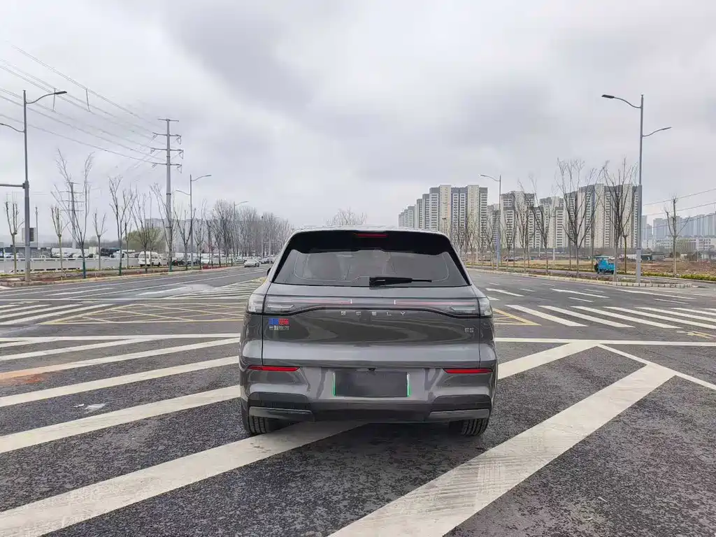 GEELY GALAXY GALAXY E5