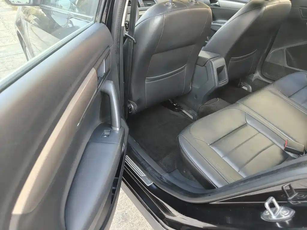 Volkswagen Lavida — миниатюра 10