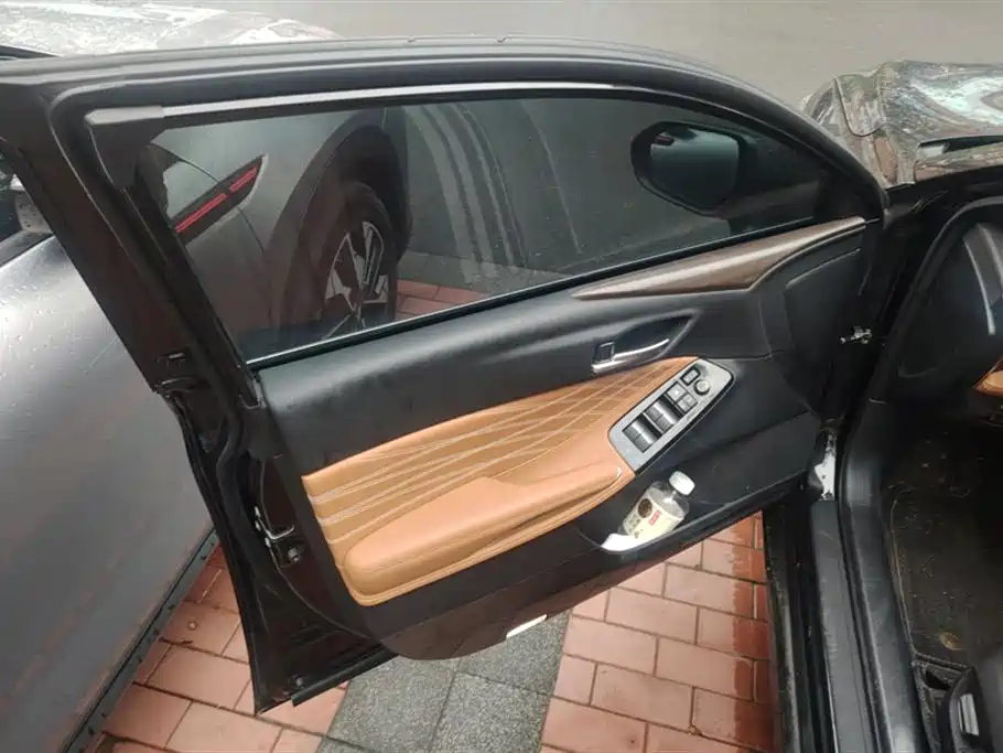 Toyota Avalon 2024 2.0L Luxury