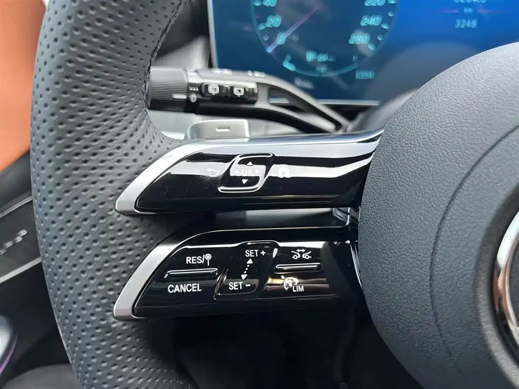 Mercedes-Benz GLC 2024 GLC 260 L 4MATIC Luxury 7 мест