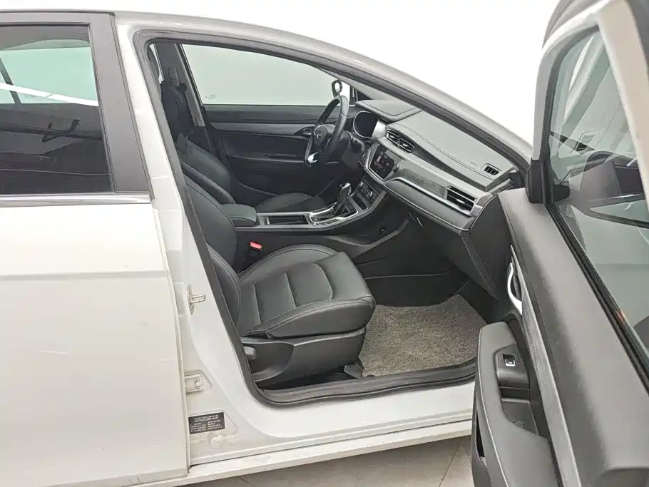 Geely Emgrand — миниатюра 8