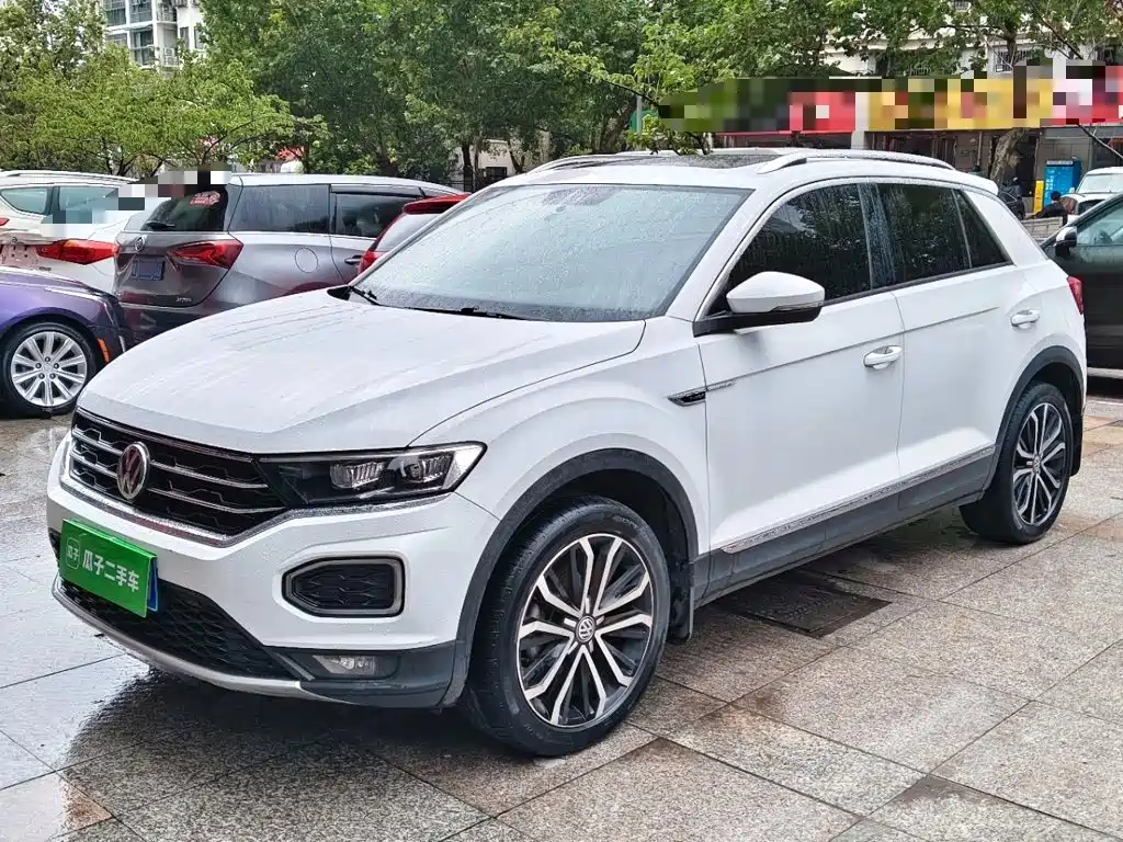 Volkswagen T-Roc — миниатюра 2