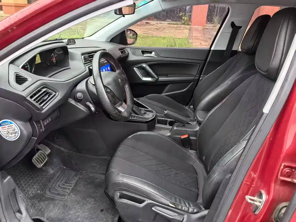 Peugeot 308 2016 230THP AT Luxury