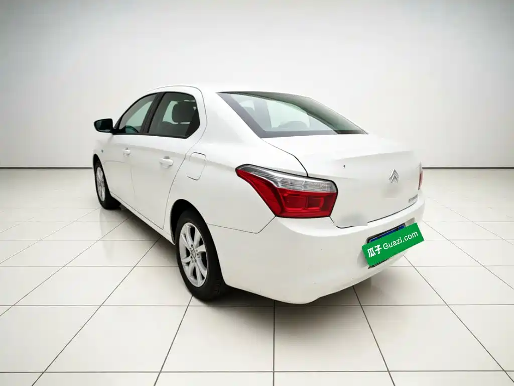 Citroen Elysee — миниатюра 4