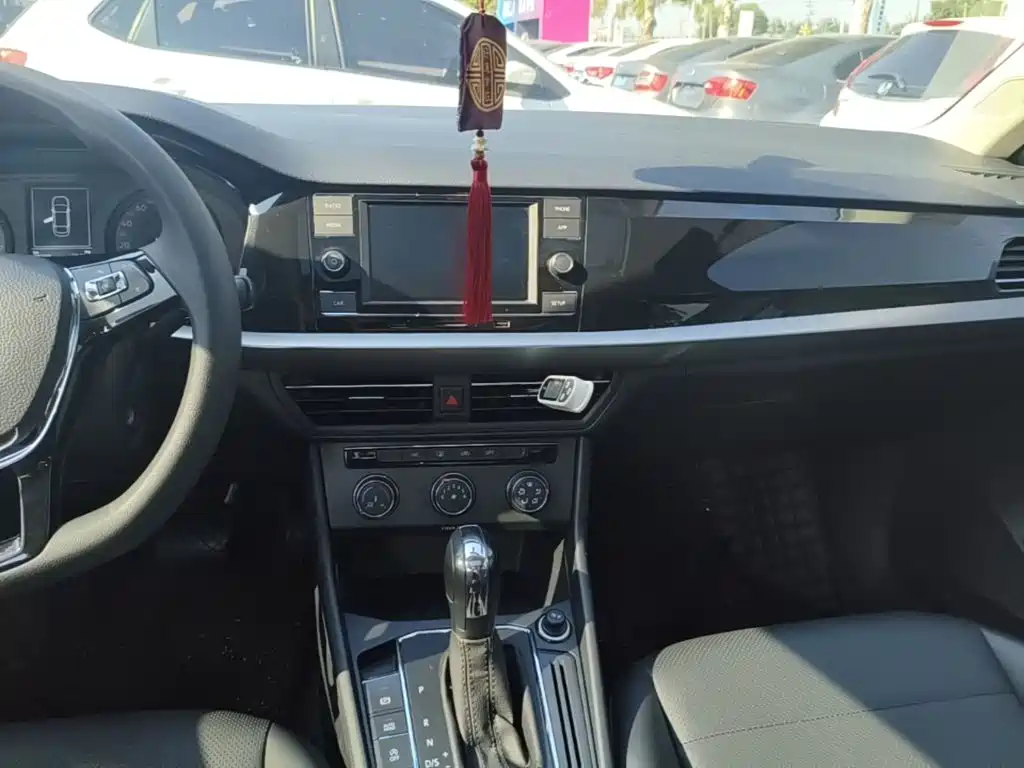 Volkswagen Lavida — миниатюра 13