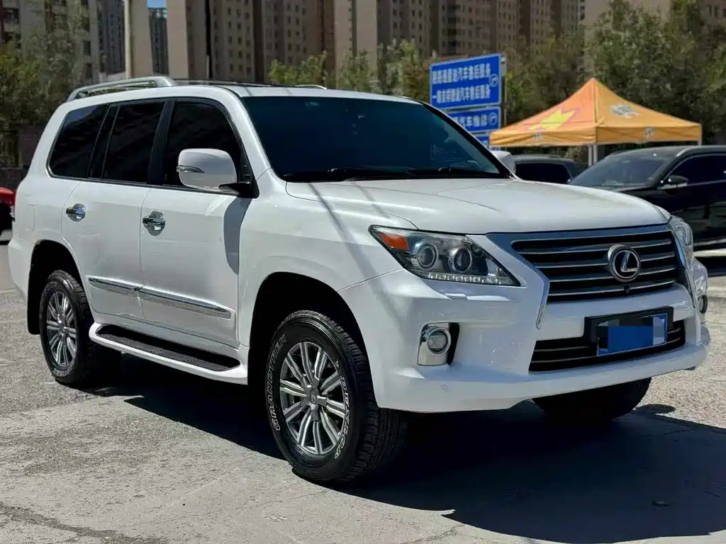 Lexus LX — миниатюра 3