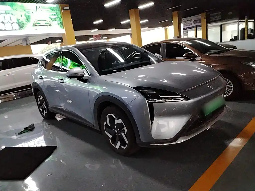 Baojun Yunhai — миниатюра 4