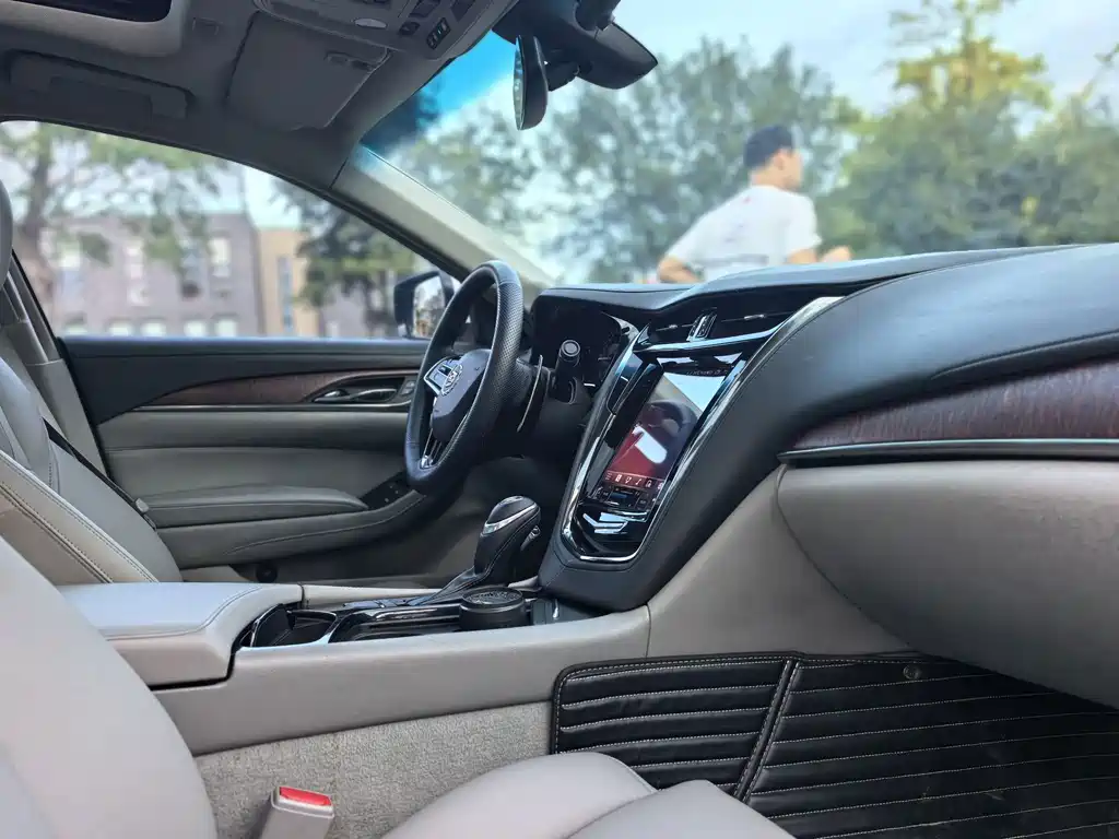 Cadillac CTS — миниатюра 15