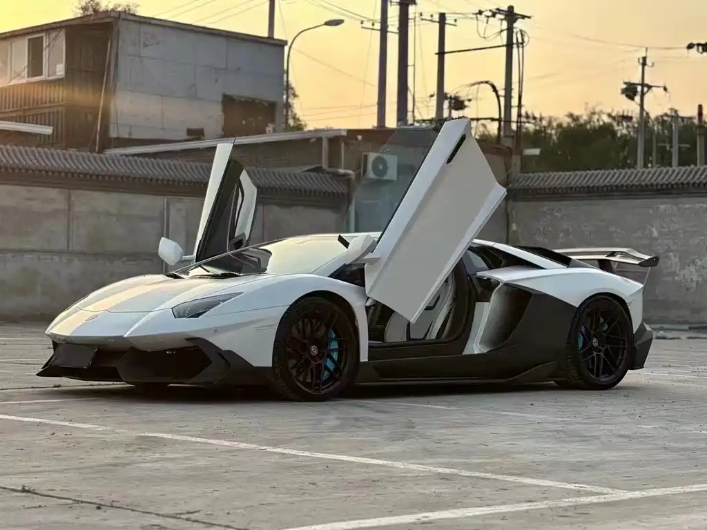 Lamborghini Aventador 2012