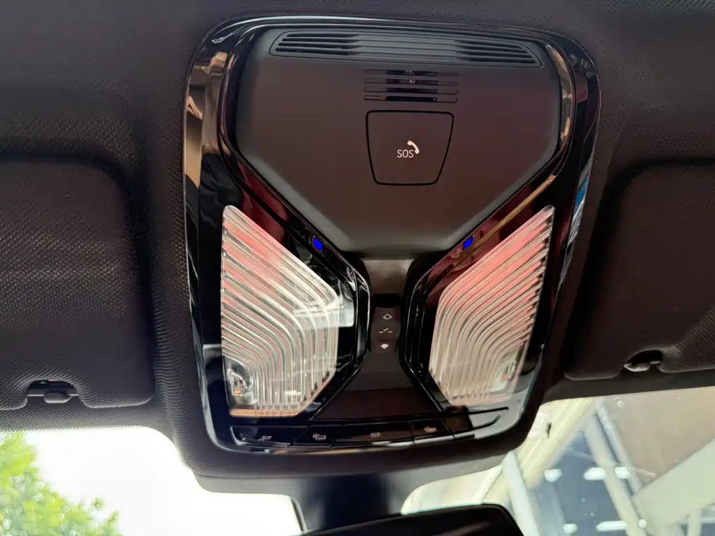 BMW 5 Series — миниатюра 29