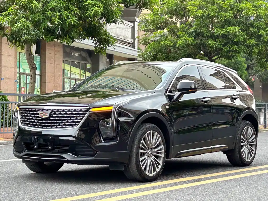 Cadillac XT4