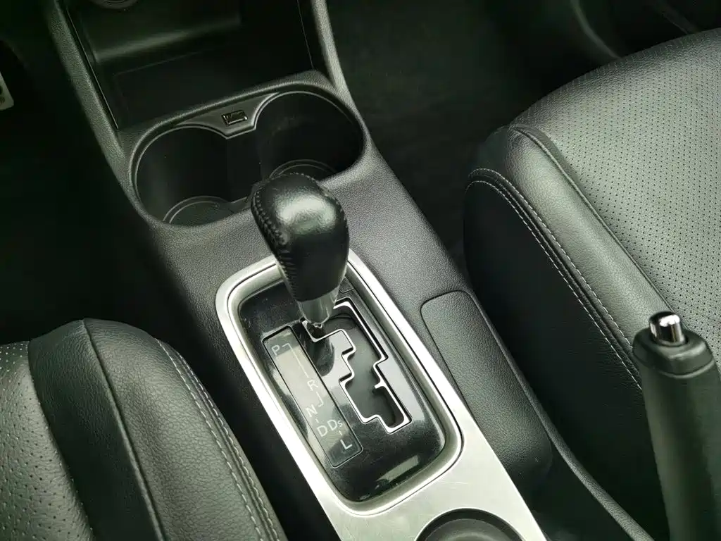 Mitsubishi Outlander (Import) — миниатюра 13