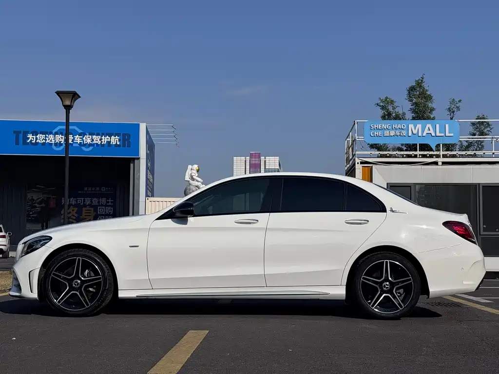 Mercedes-Benz C-Class — миниатюра 7