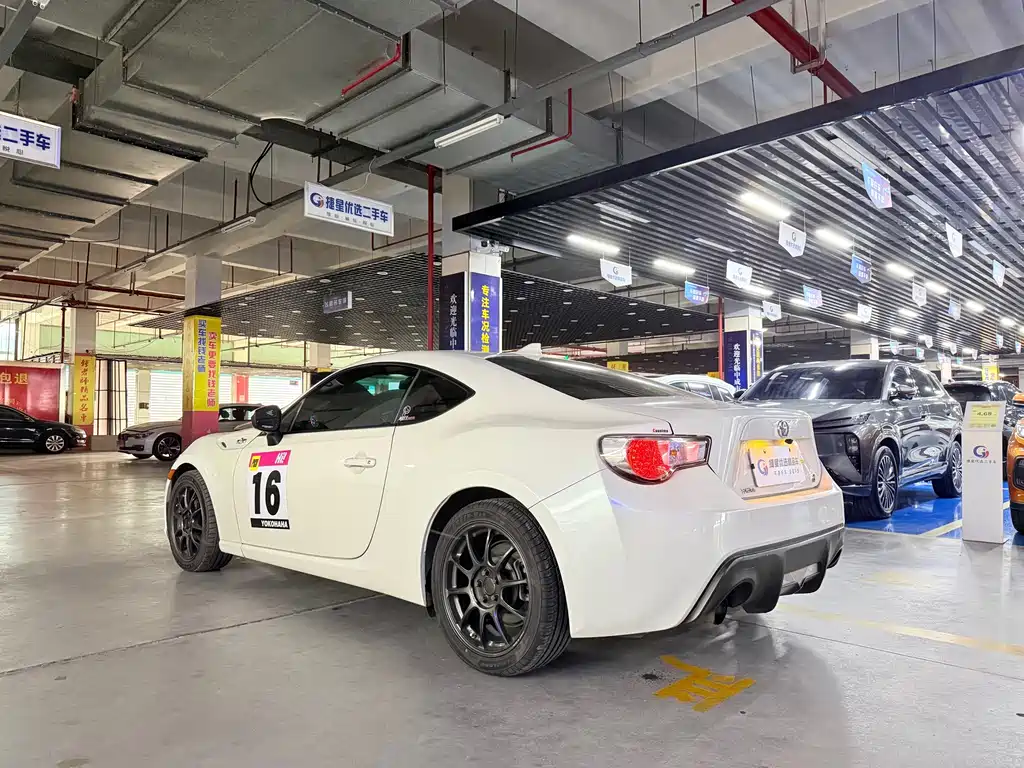 Toyota 86 — миниатюра 5