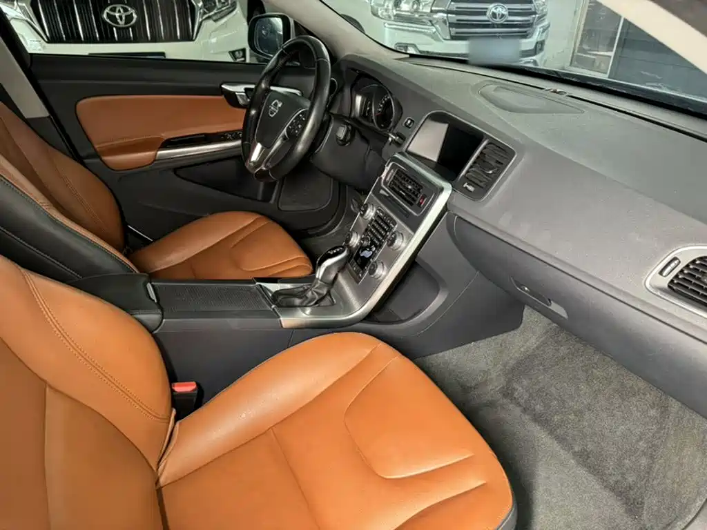 Volvo S60 — миниатюра 12