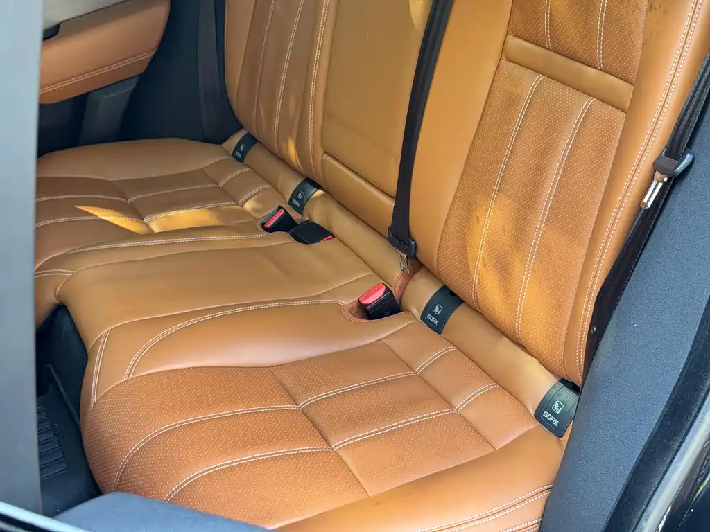 Land Rover Velar — миниатюра 14