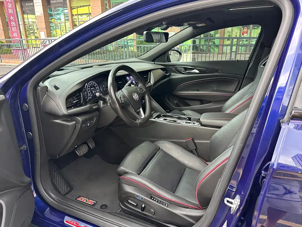 Buick Regal — миниатюра 9