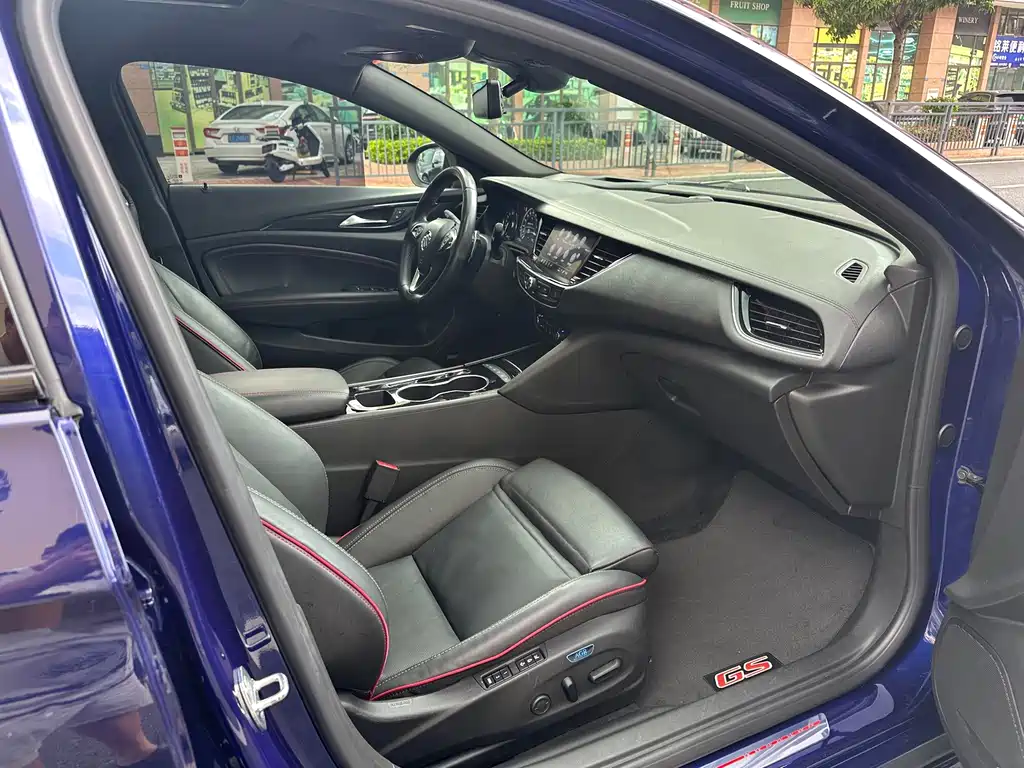 Buick Regal — миниатюра 14