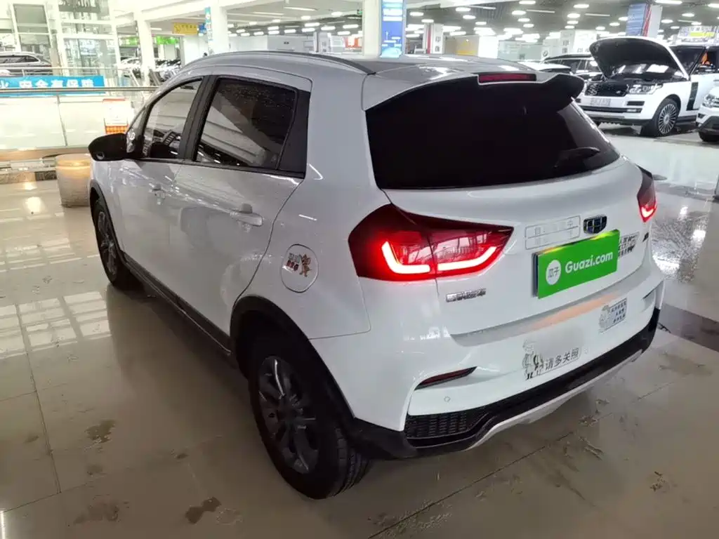 Geely Vision X3 — миниатюра 5