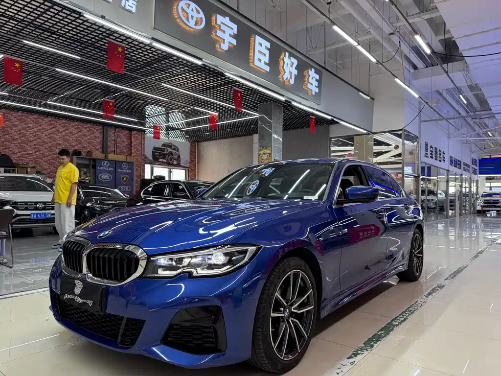 BMW 3 Series 2022
