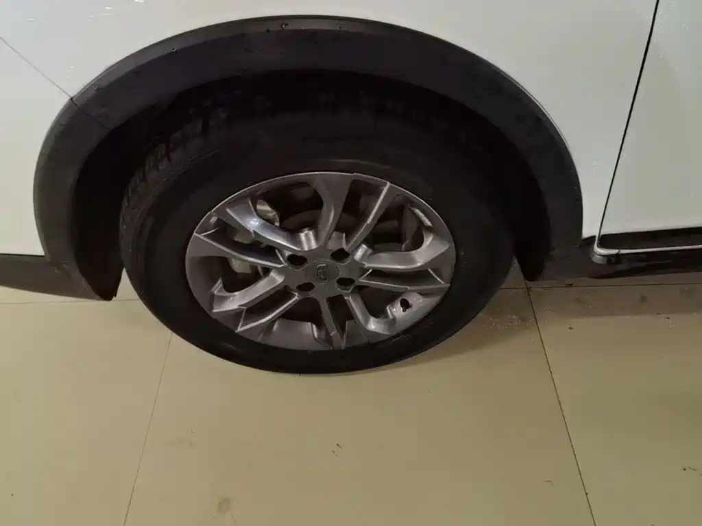 Geely Vision X3 — миниатюра 23