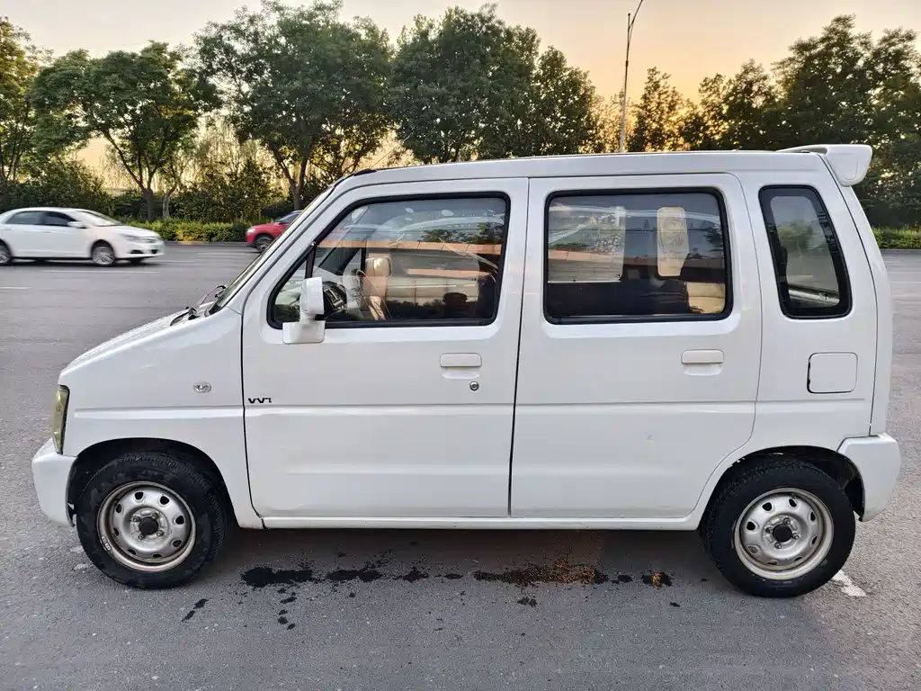 Suzuki Wagon R — миниатюра 4