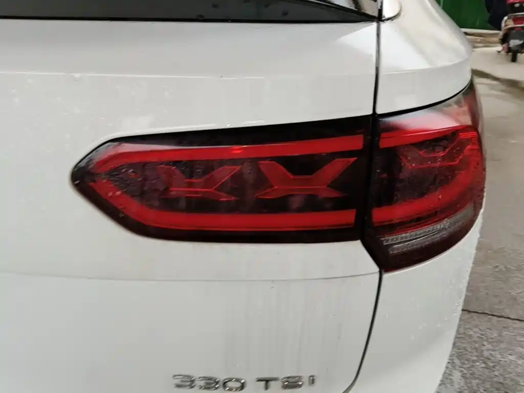 Volkswagen X — миниатюра 8