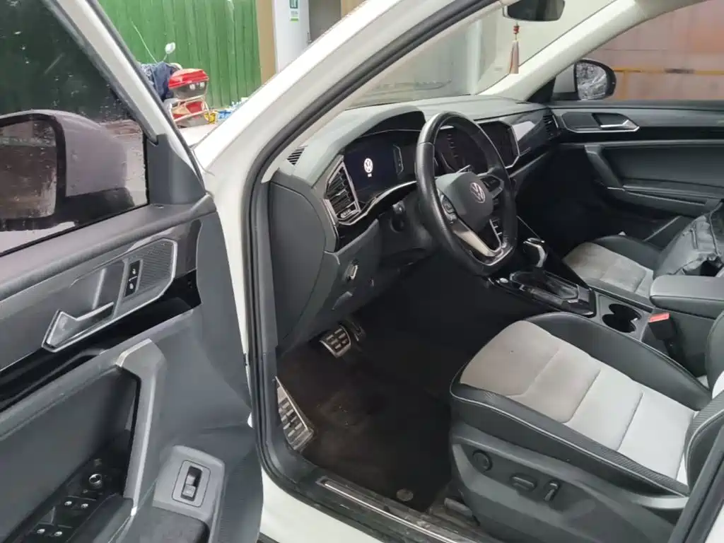 Volkswagen X — миниатюра 16