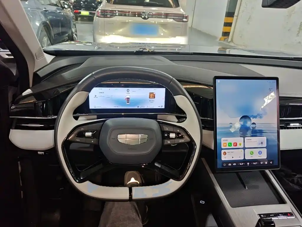 Geely Boyue L — миниатюра 11