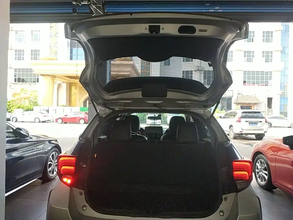 Toyota Yaris L — миниатюра 19