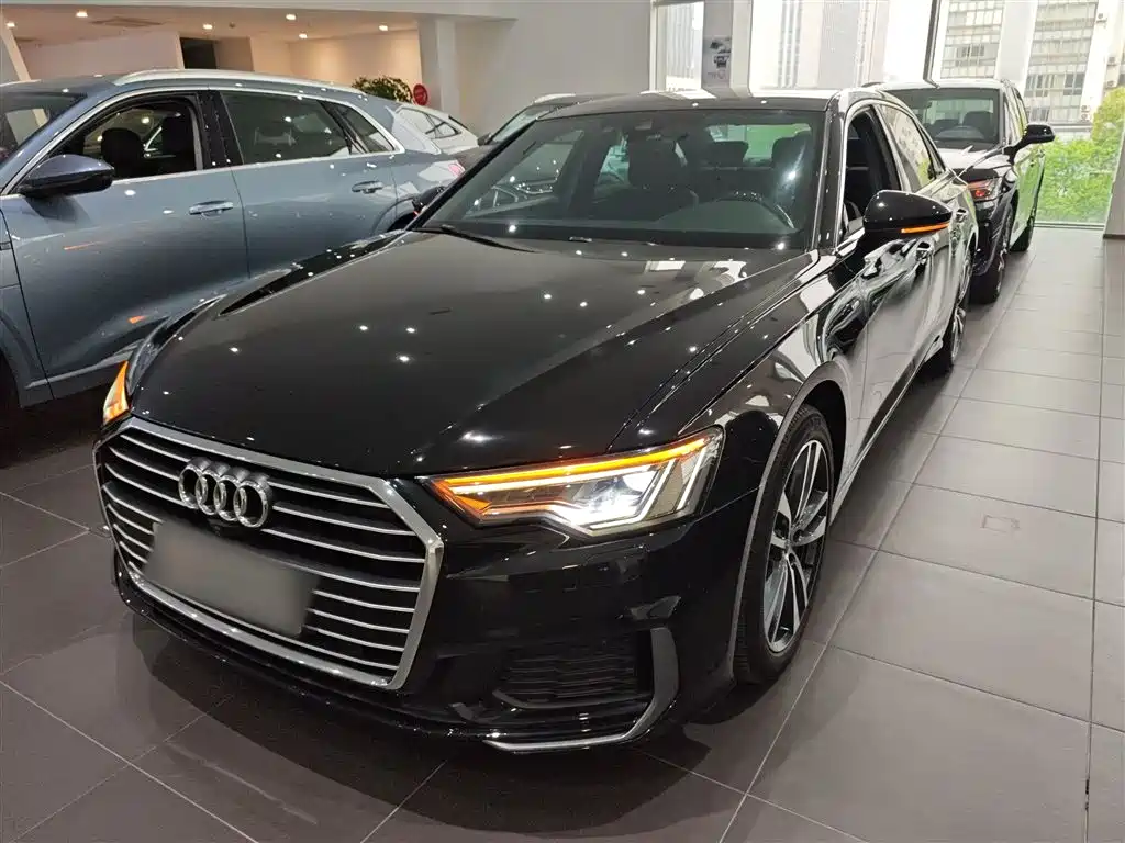Audi A6L 2022
