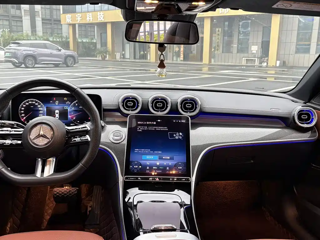 Mercedes-Benz C-Class — миниатюра 5